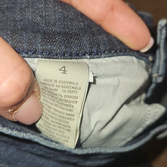 American Eagle Outfitters Dark Wash Shorts Stretch Size 4 - Picture 3 of 4